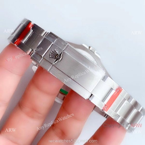 Noob Factory V7 Swiss 3186 Replica Rolex Explorer II 42mm Watch Black Dial