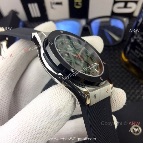 Replica Hublot Classic Fusion 43mm watches Black Bezel Rubber Strap