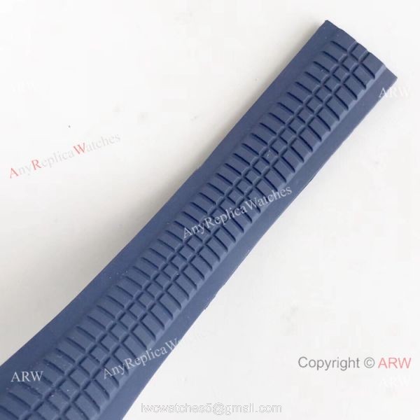 PF Factory V2 Patek Philippe Aquanaut SS Blue Dial Watch Super Clone