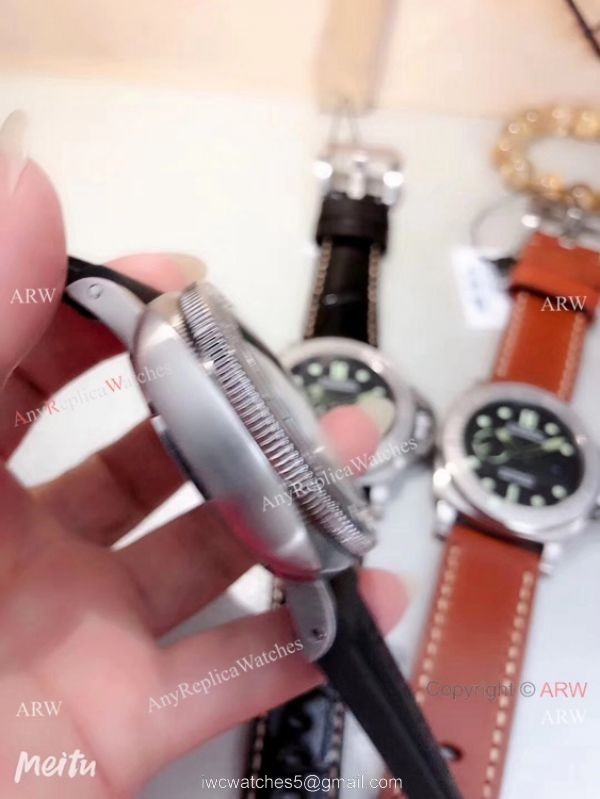 Panerai Luminor Submersible Mike Horn Edition SS Green Marker Watch PAM 985