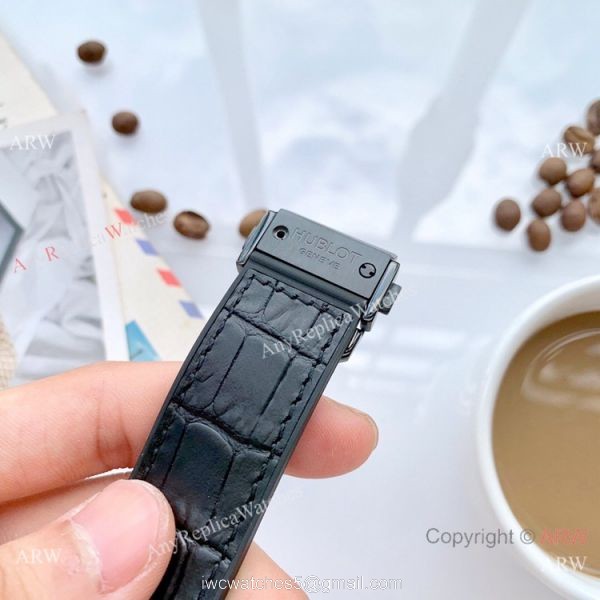 Solid Black Hublot Classic Fusion Men Watch New Replica