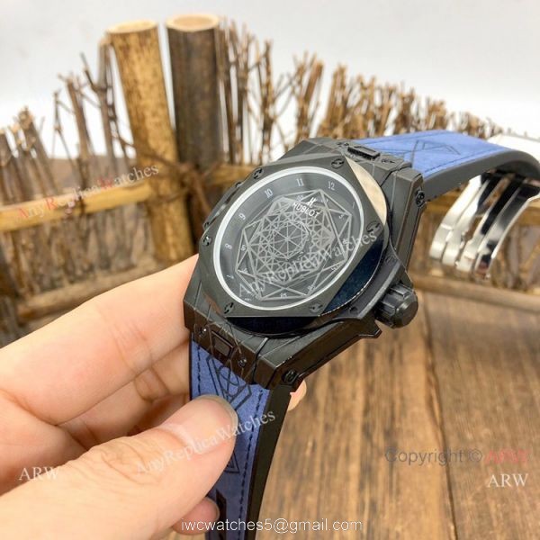Best Replica Hublot Big Bang Sang Bleu II Watches Blacksteel Blue Gummy Strap