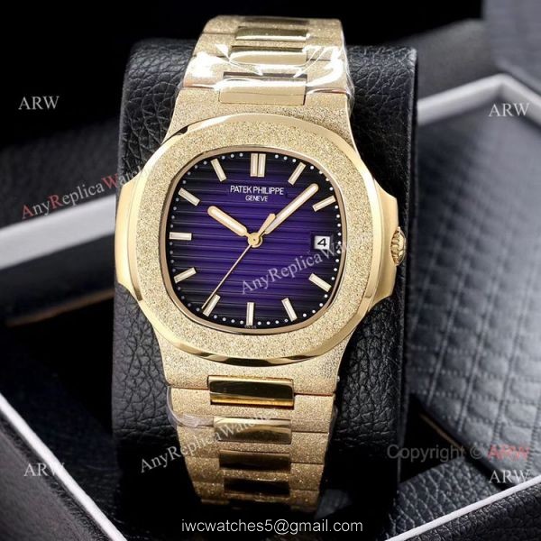 Copy Patek Philippe Nautilus Frosted Gold Watch with Luminous Dial Markers