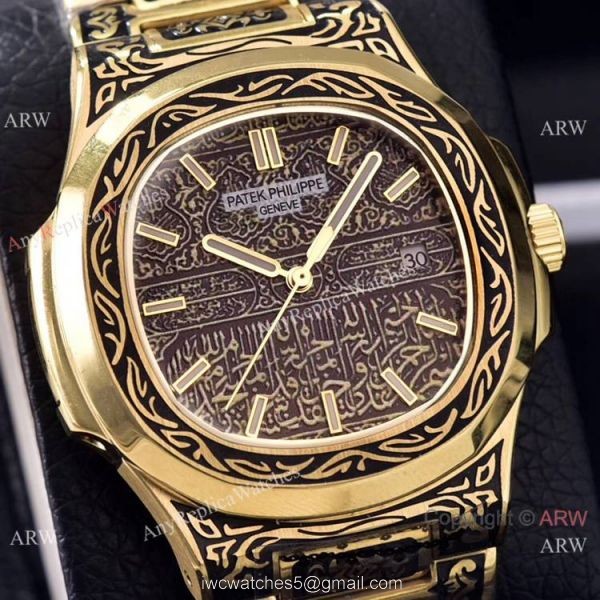 Clone Patek Philippe Nautilus Gold Tattoo Wrist Malachite Green Dial