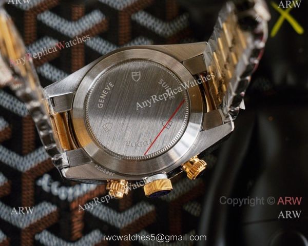 Solid Black Tudor Heritage Black Bay Replica Watches 42mm Automatic