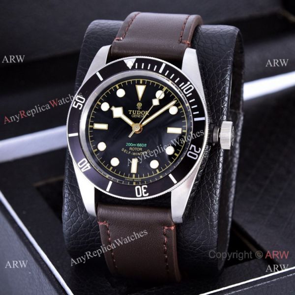 Clone Tudor Heritage Black Bay Automatic Watches Dark Red Bezel Silver Case